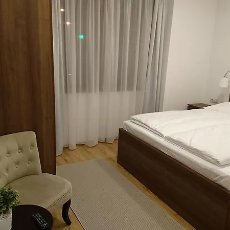 게스트하우스 Corner Vendeghaz 3*